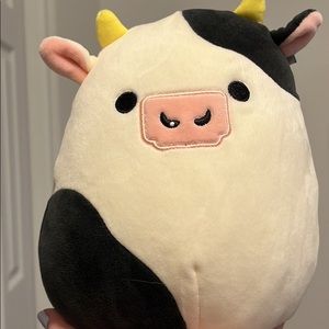Clover squishmallow 7”